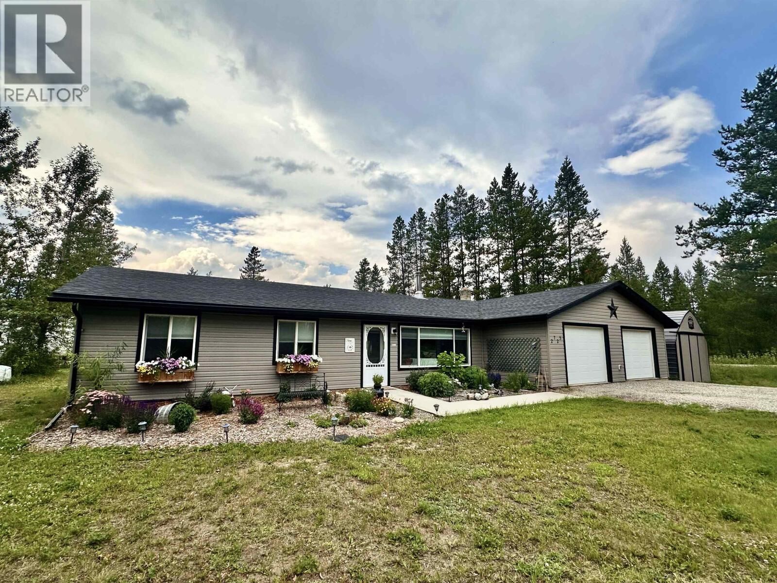 Property Photo: 2725 Tamarack Road BC V0E 2Z0
