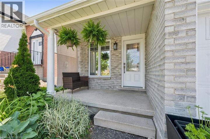 Property Photo: 515 Old Orchard Place ON N2T 1W1