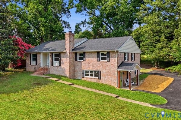 Property Photo:  9304 Venetian Way  VA 23229 