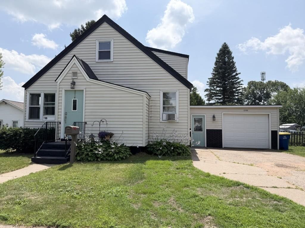 Property Photo:  2109 River Street  WI 54452 
