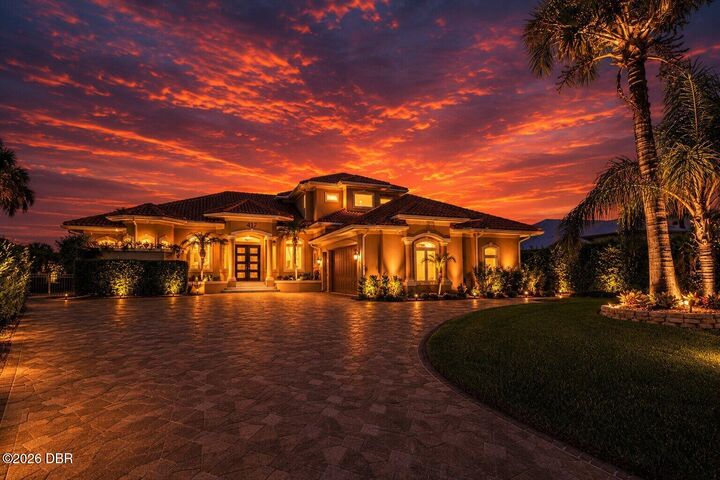 Property Photo: 417 Quay Assisi FL 32169