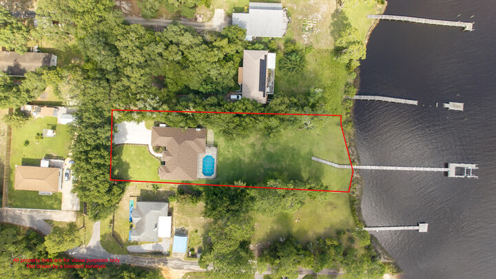 Property Photo: 8889 Bahia Vista Lane FL 32566