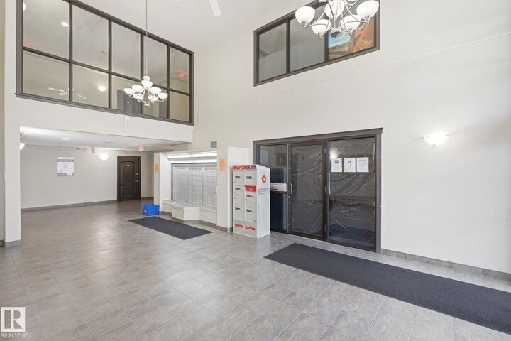 Property Photo: 7339 South Terwillegar Drive NW 1102 AB T6R 0E1