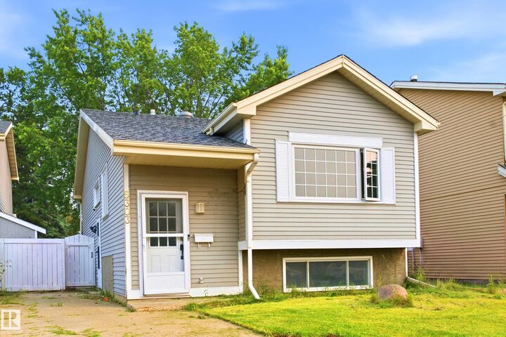 5303 21 Avenue NW — photo 1