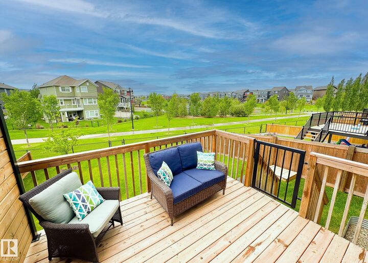 Property Photo: 4910 Hawthorn Place SW AB T6X 2B8