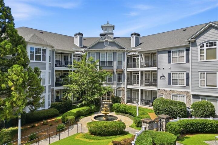 Property Photo:  4100 Paces Walk SE 1102  GA 30339 