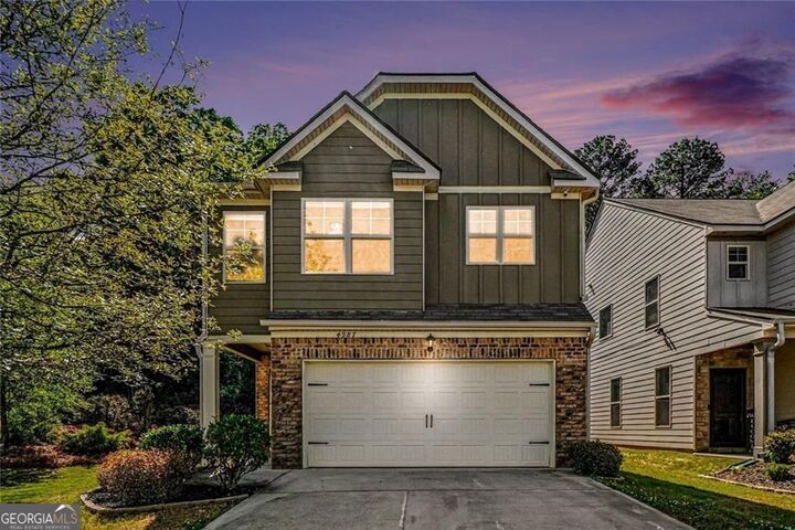 Property Photo: 4987 Rapahoe Trail GA 30349