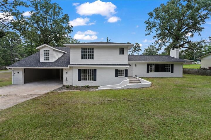 Property Photo: 260 Cobb Drive LA 71449