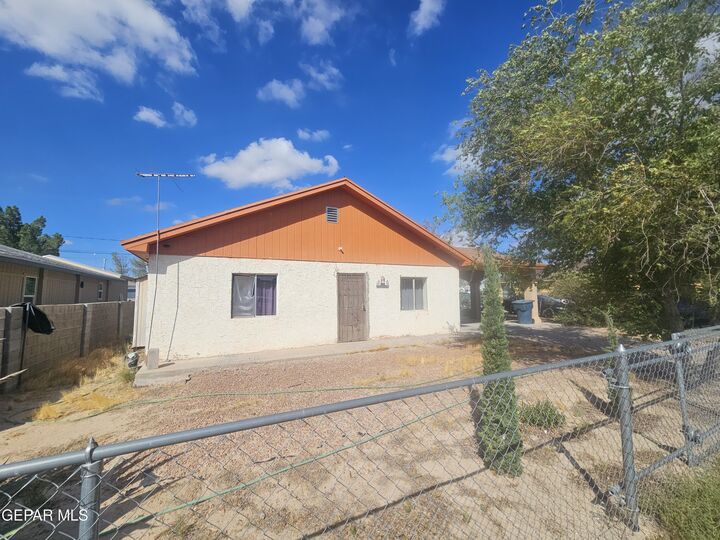 Property Photo: 1254 G Street TX 79838
