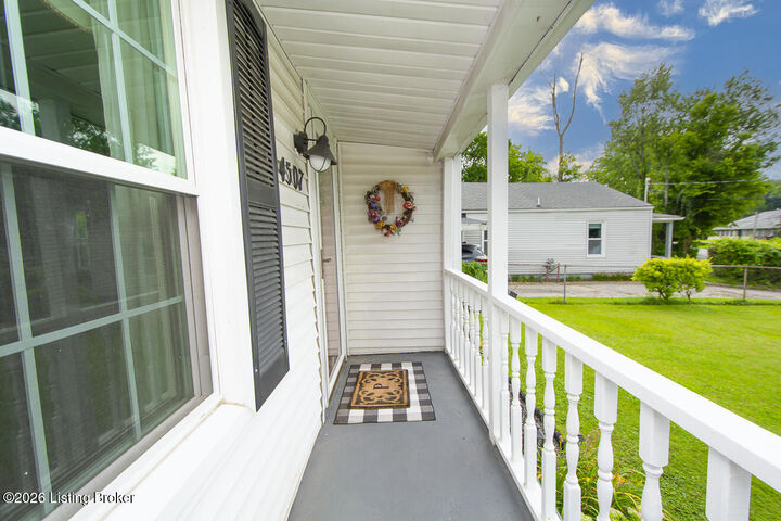 Property Photo: 4507 Hazelwood Ave KY 40214