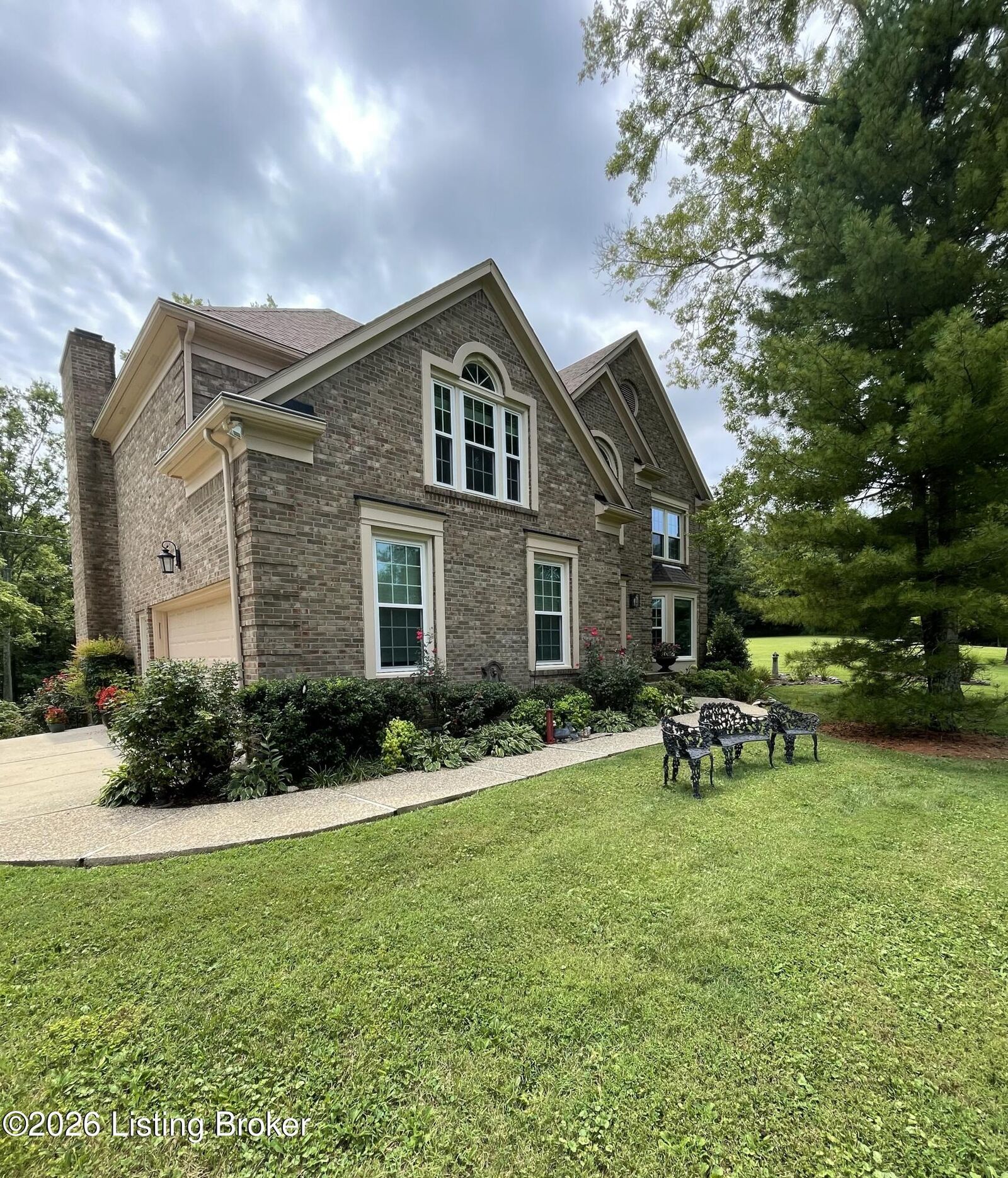 Property Photo:  7102 Old Heady Rd  KY 40299 
