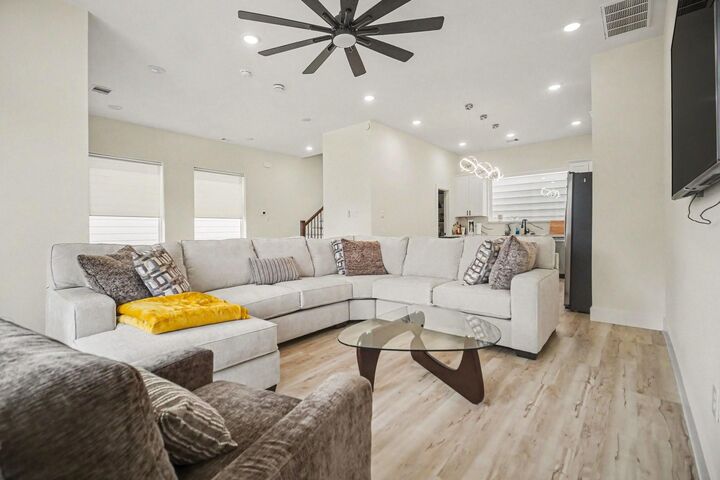 Property Photo: 4310 Alice Street TX 77021