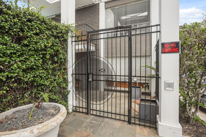 Property Photo: 3602 Garrott Street Street 18 TX 77006