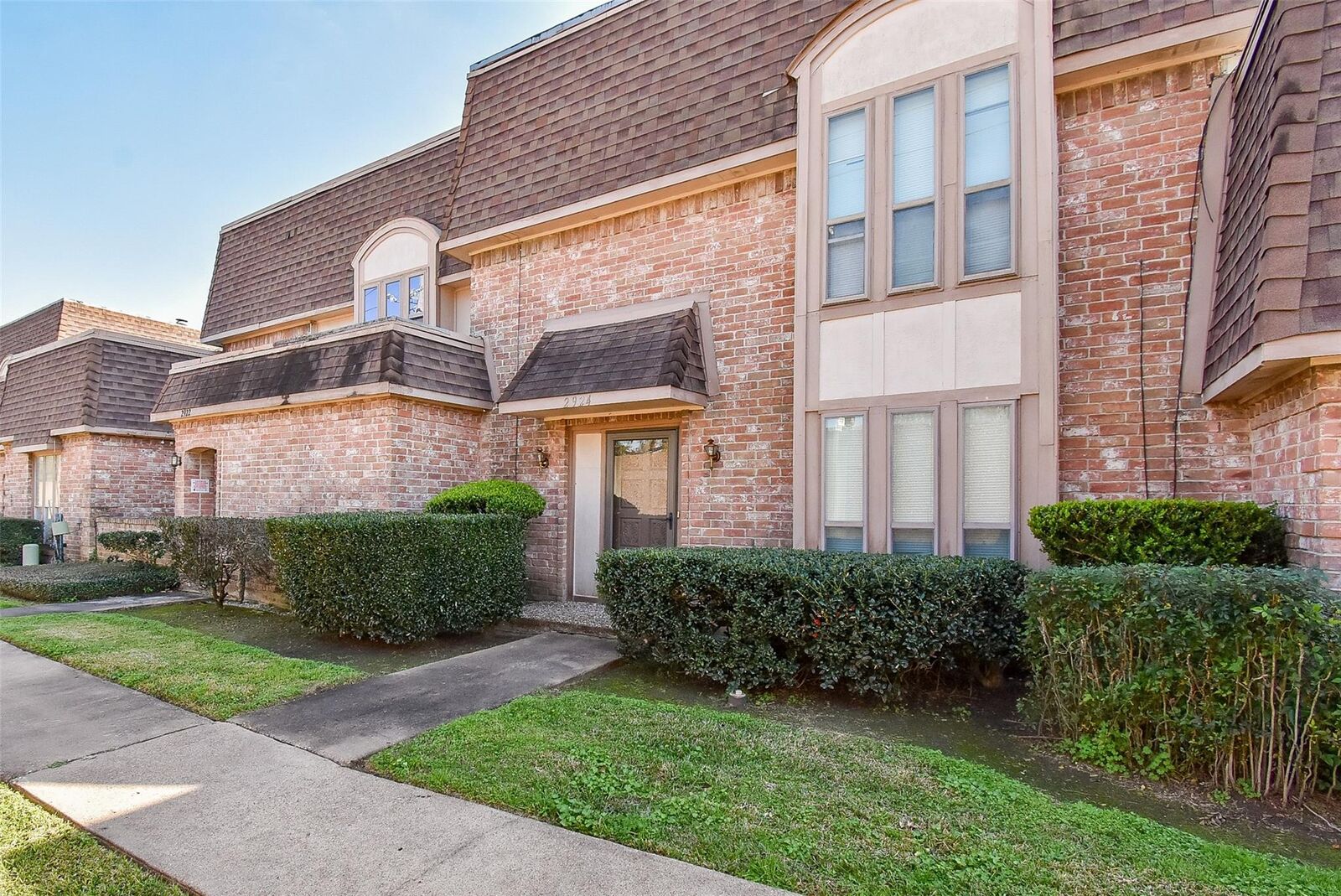 Property Photo:  2924 Camelot Lane  TX 77459 