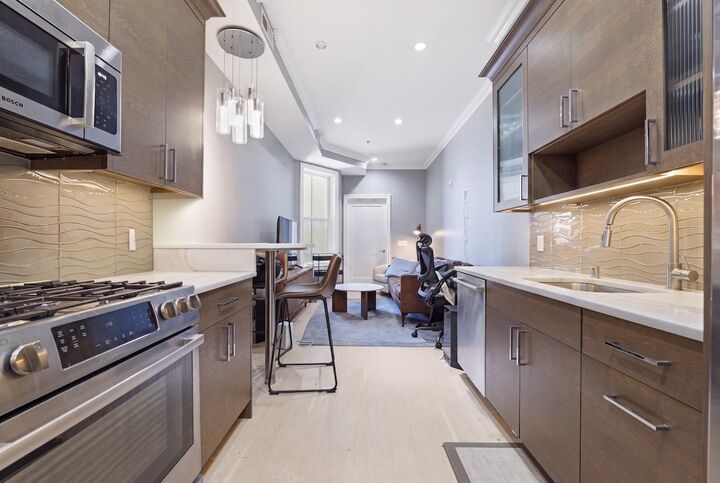 Property Photo:  313 Washington St 4  NJ 07030 
