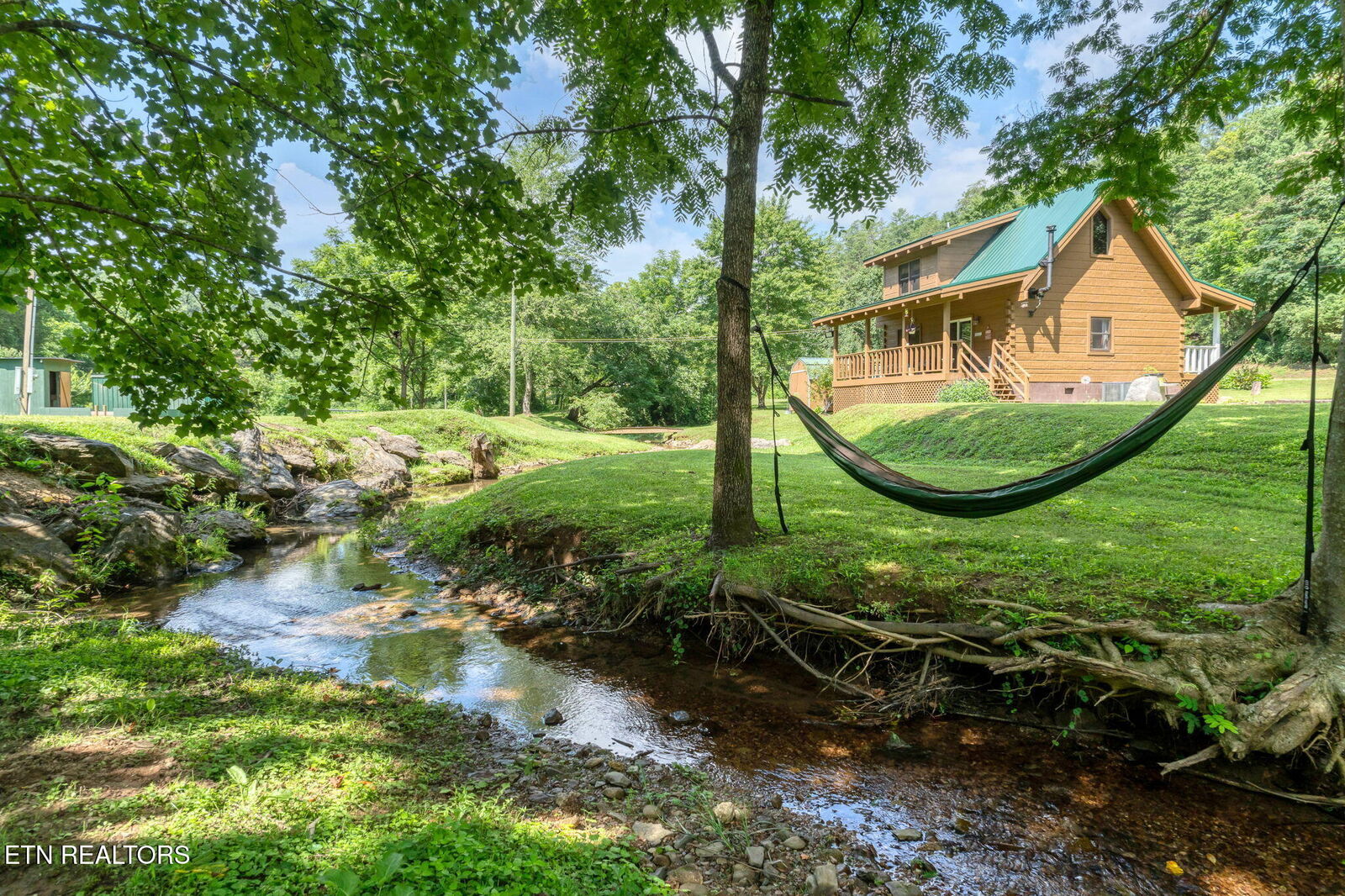 Property Photo: 1484 Carrs Creek Rd TN 37882