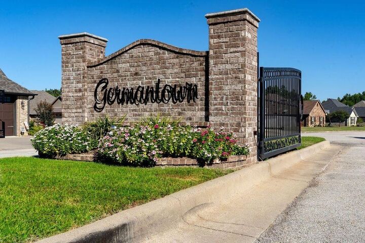 Property Photo:  109 Germantown Circle  TX 75650 
