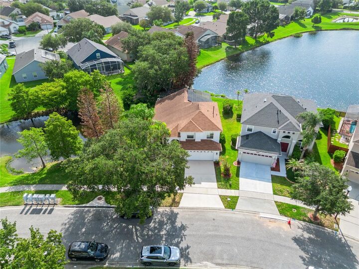 Property Photo: 13635 Waterhouse Way FL 32828