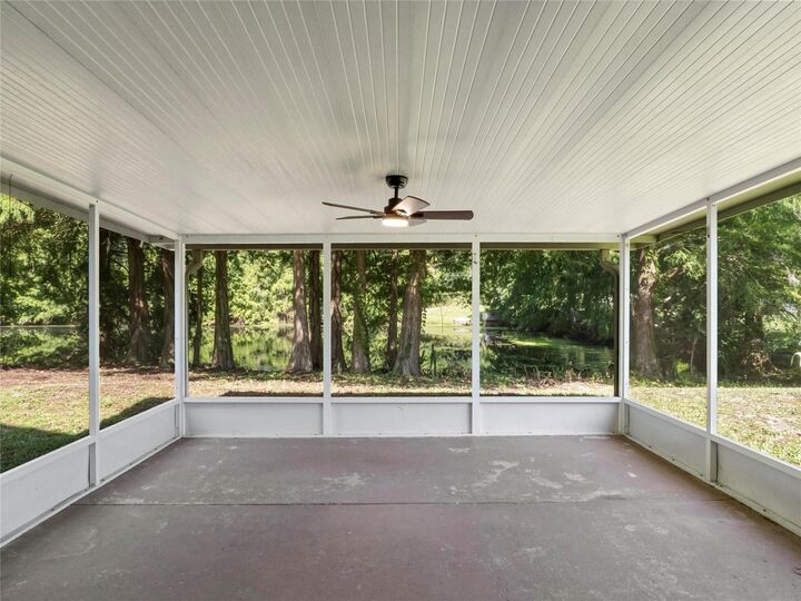 Property Photo: 416 Sand Pebble Cove FL 32750