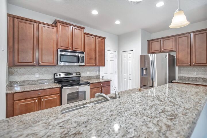 Property Photo:  196 Windflower Way  FL 32765 