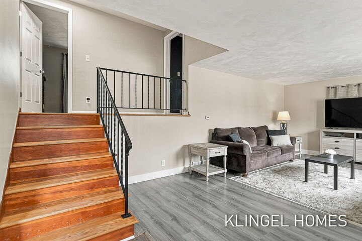Property Photo:  1144 Oakes Avenue  MI 49417 