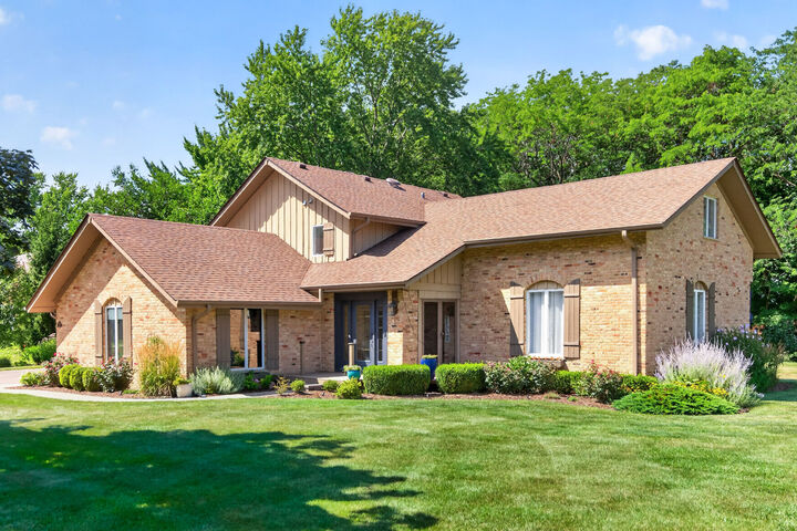 Property Photo:  1206 Aberdeen Road  IL 60067 