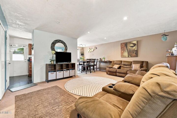 Property Photo:  2033 Miramar Walk  CA 93035 
