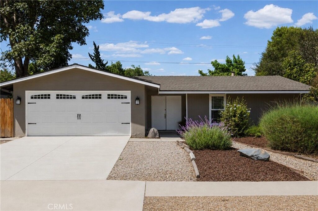 Property Photo:  1351 Avalon Street  CA 93405 