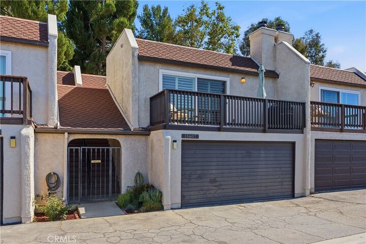 Property Photo:  15607 Crestview 85  CA 91344 
