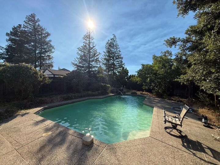 Property Photo: 405 Agate Court CA 94509