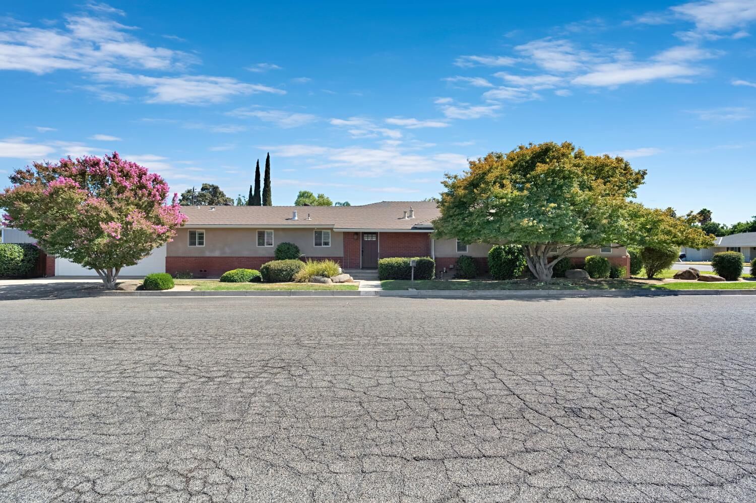 Property Photo:  2020 W 3rd Street  CA 93637 