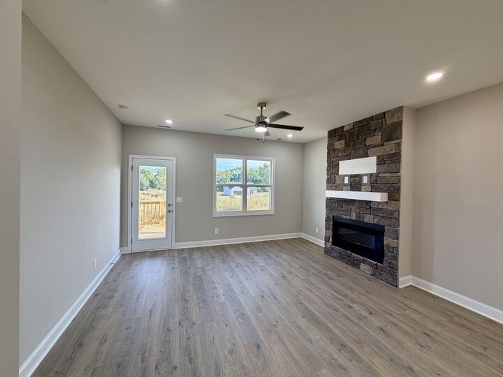 Property Photo: 150 Persinger Place TN 37042