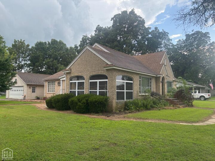 Property Photo: 201 Hughey Street AR 72471