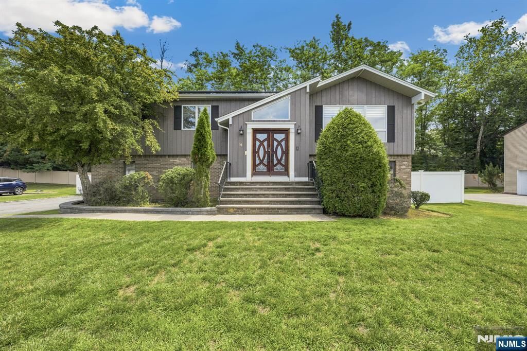 Property Photo: 91 Chaffee Circle NJ 07648
