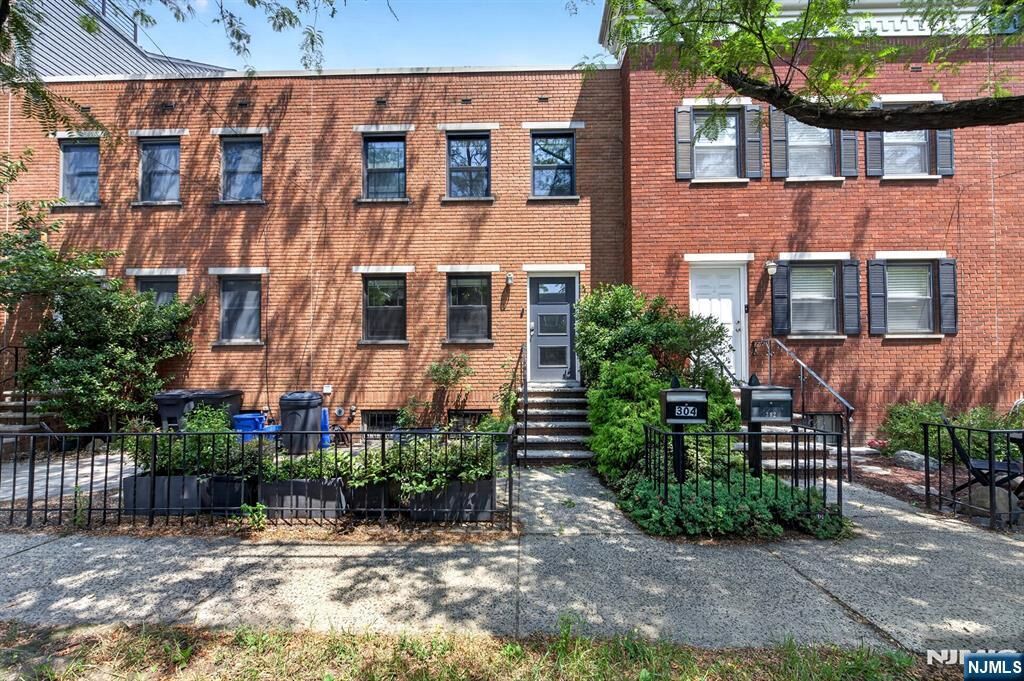 Property Photo: 304 9th Street NJ 07302