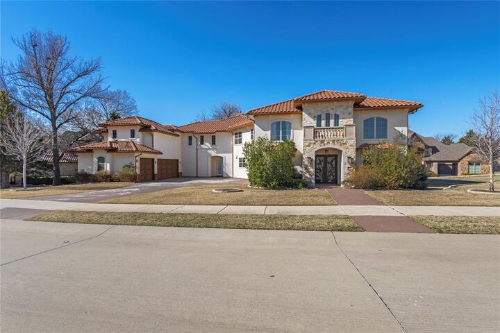 Property Photo: 3805 Ledgestone Court TX 75082