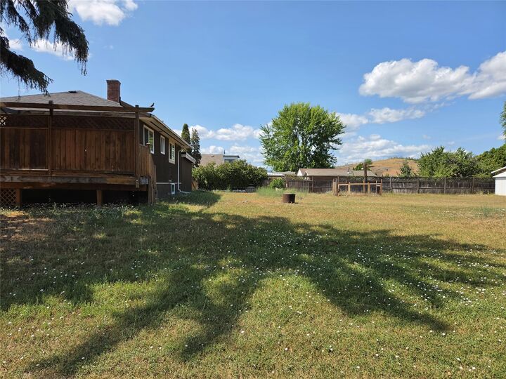 Property Photo: 5565 Okanagan Landing Road BC V1T 7A6