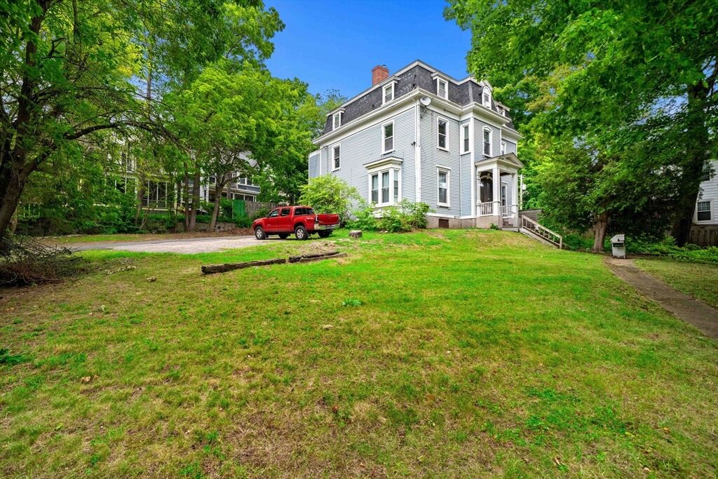 Property Photo: 7 Maple Ave MA 01830