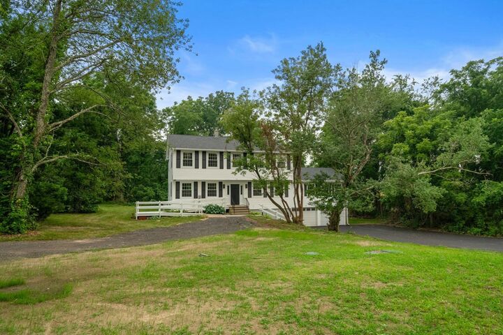 Property Photo:  125 Bayview Ave  MA 02779 