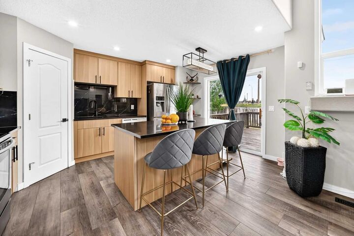 Property Photo:  92 San Diego Green NE  AB T1Y 7C5 
