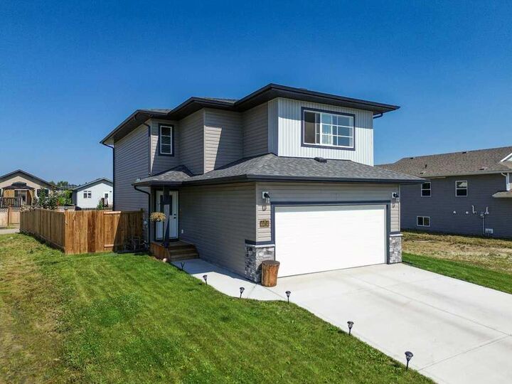 Property Photo: 4414 53 Street AB T4T 0C3