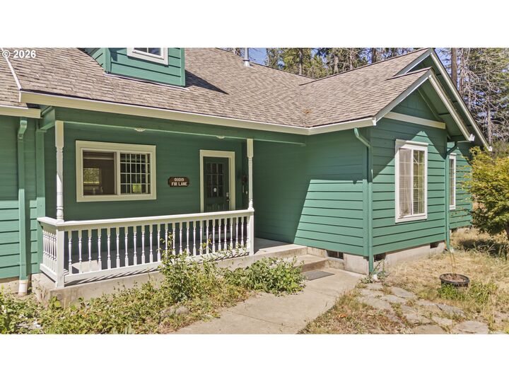 Property Photo:  91619 Fir Ln  OR 97413 