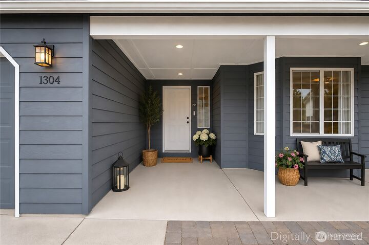 Property Photo:  1304 NW 19 Court  WA 98604 