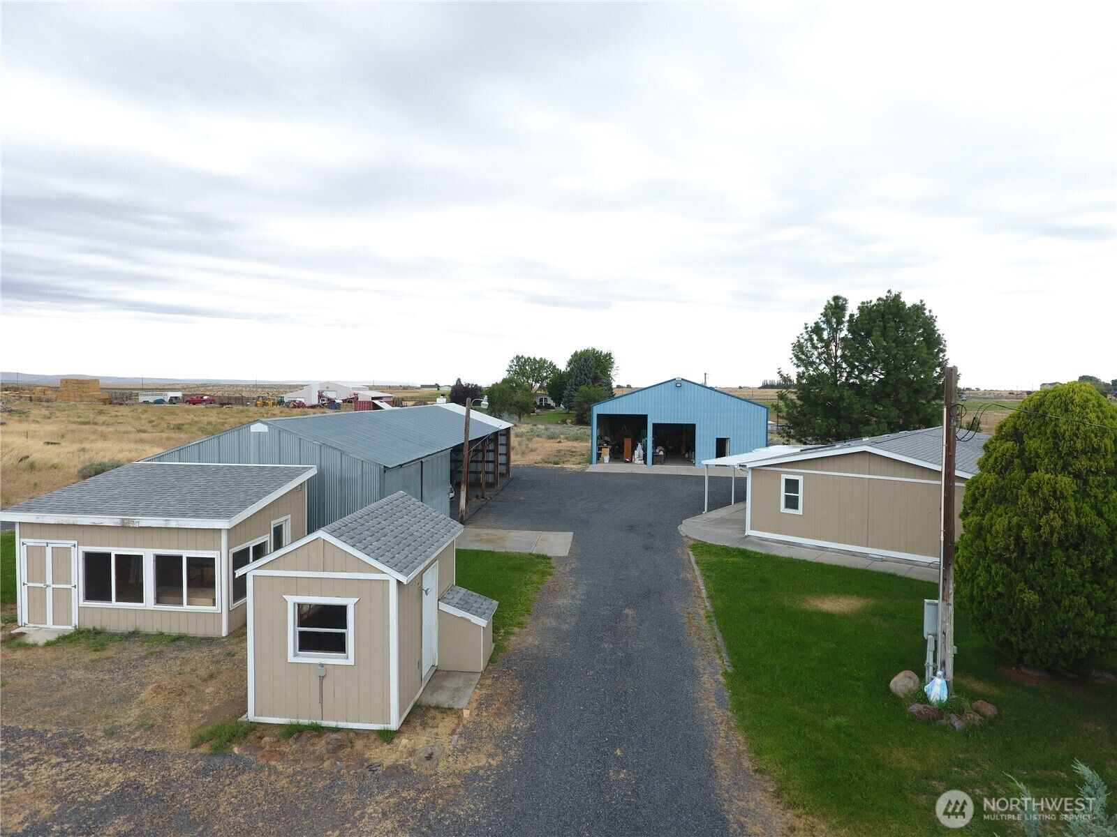 Property Photo: 4828 Road 3.7 NE WA 98837