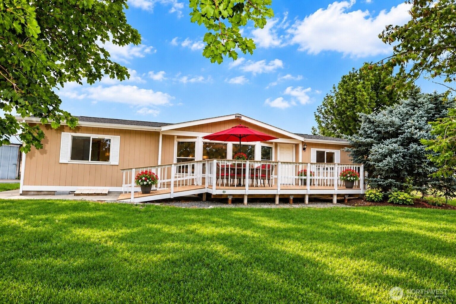 Property Photo: 4828 Road 3.7 NE WA 98837