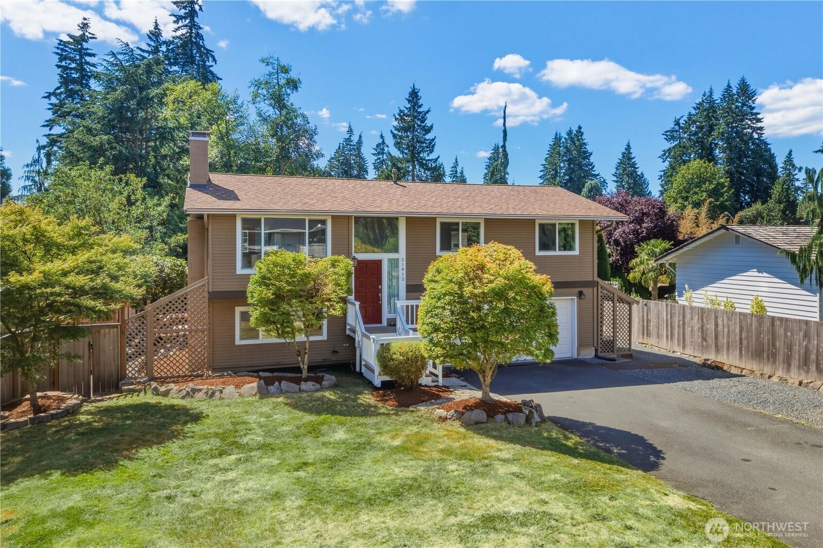 Property Photo:  21812  2nd Avenue SE  WA 98021 