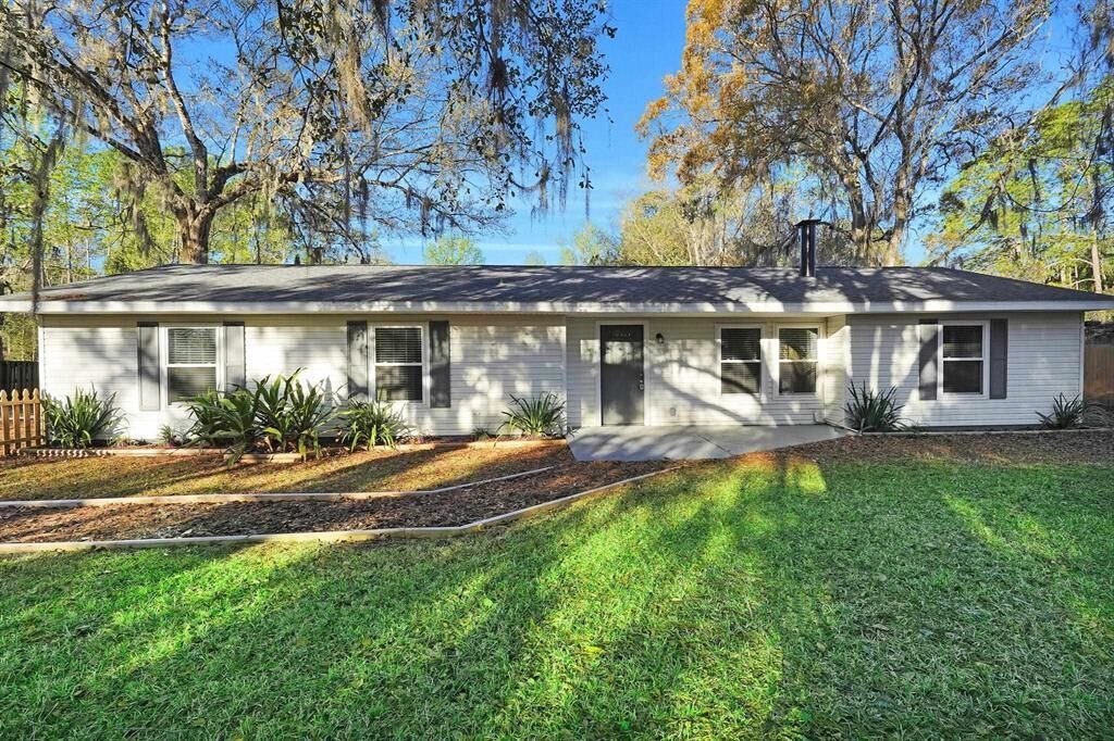 Property Photo:  855 S. Holmes Blvd.  FL 32084 
