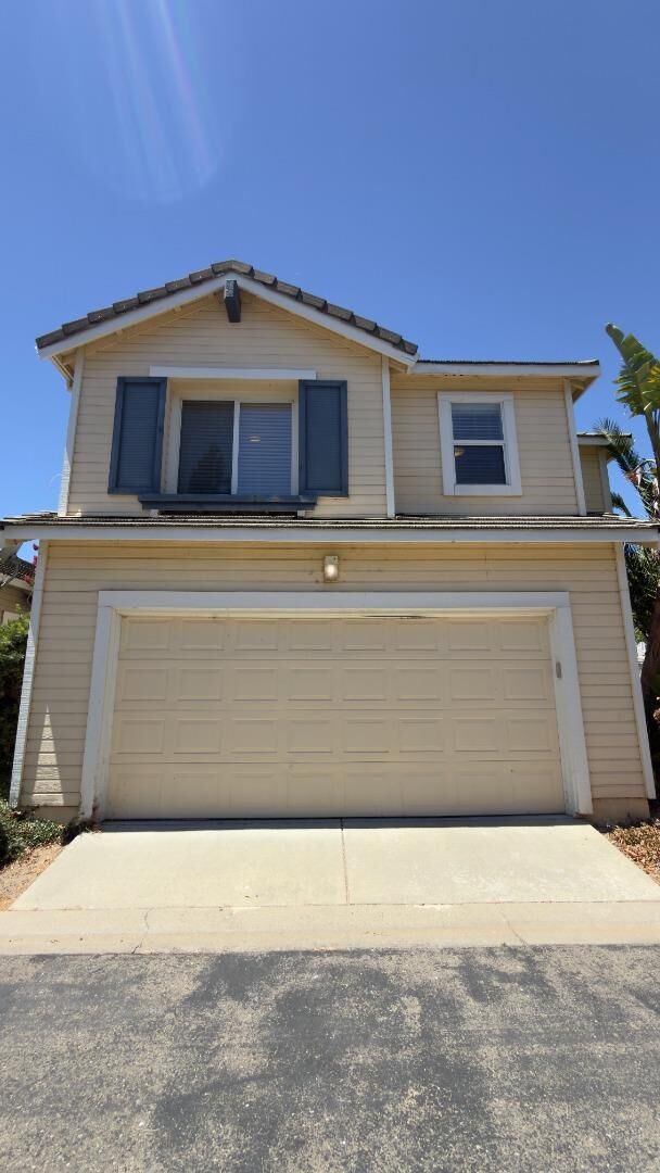 Property Photo: 9233 Laguna Pointe CA 95758