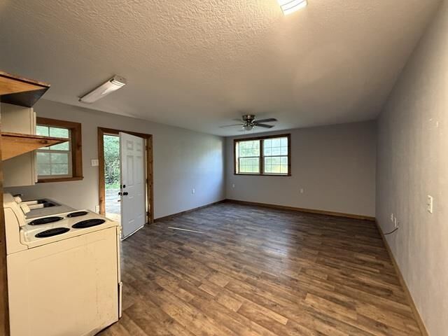 Property Photo:  730 Hargraves Street  TX 77625 