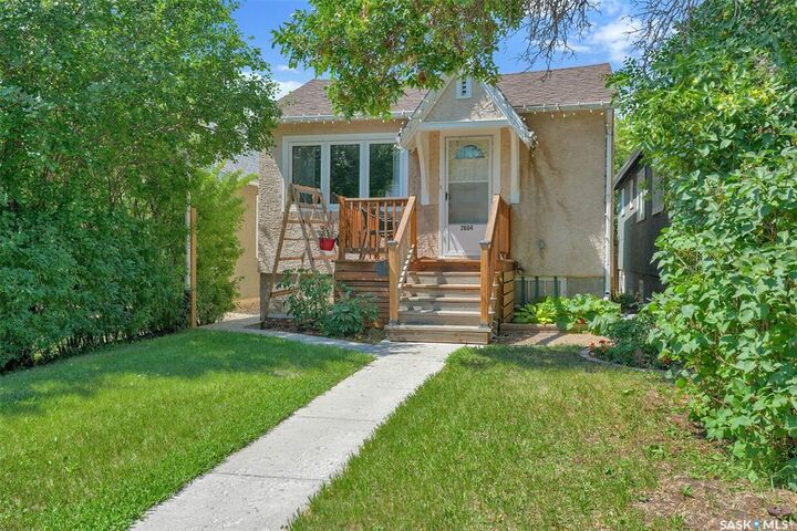 Property Photo: 2604 Robinson Street SK S4T 2R4